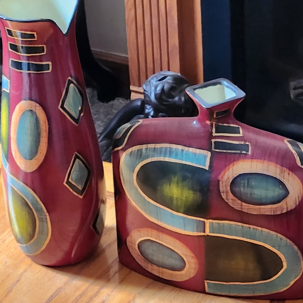 Art Deco Flask And Upright Vase Set